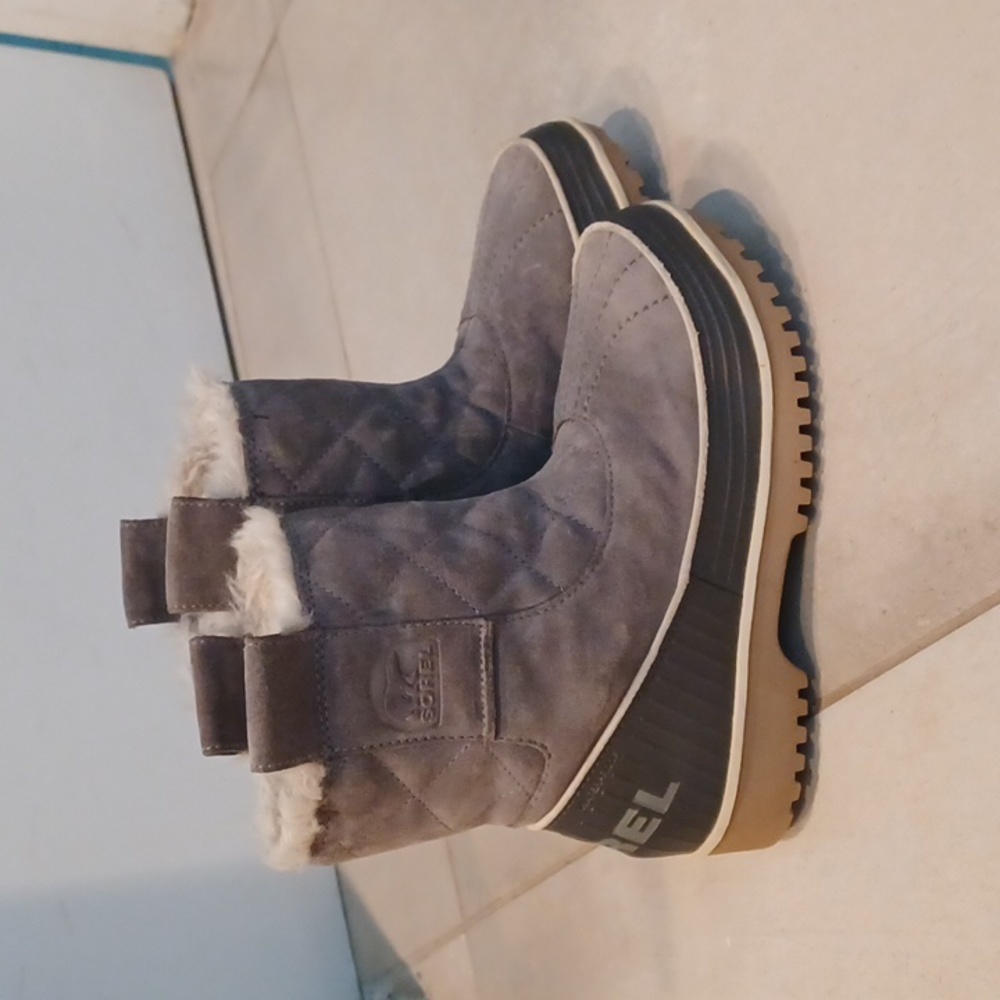 SOREL TIVOLI PULL ON WATERPROOF BOOTS